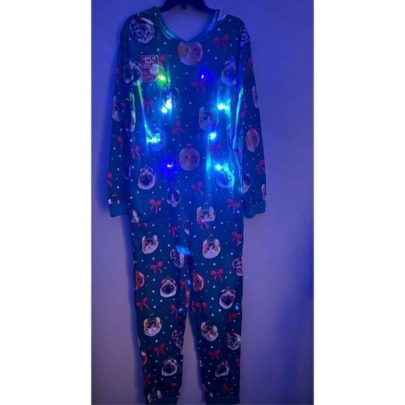 Mens Cat Ornaments Light Up Union Suit, size M - Picture 13 of 14